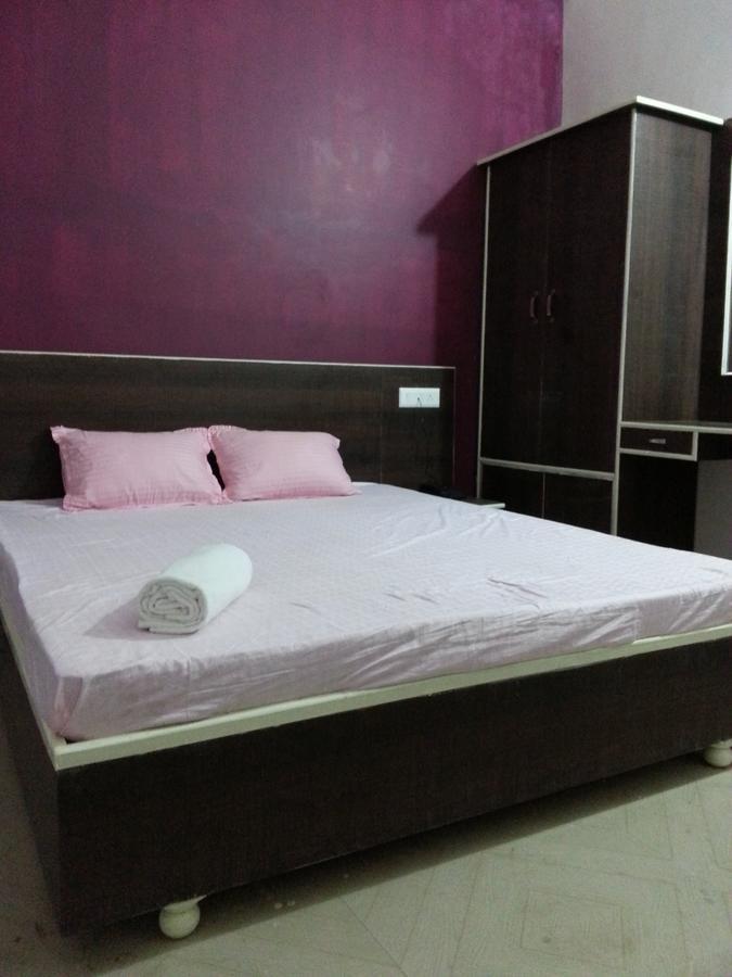 Hotel Sanchita Palace Forbesganj エクステリア 写真